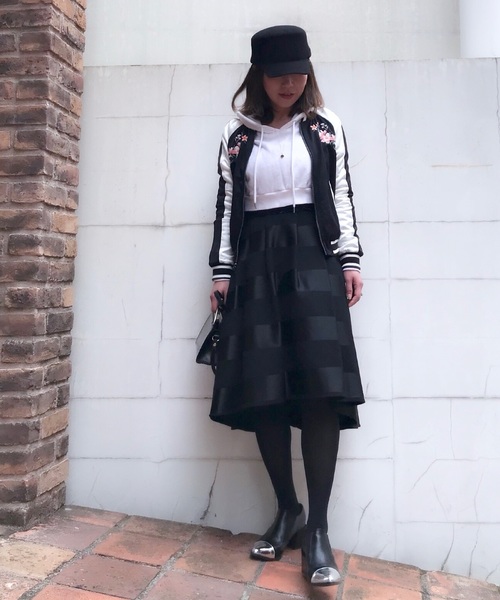 スカジャン パーカー フレアスカート 甘辛 大人カジュアル コーディネート ファッション ootd