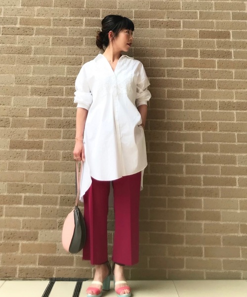 ロングシャツ ピンクパンツ シンプル サンダル 初夏 巾着バッグ 大人カジュアル コーディネート ファッション ootd