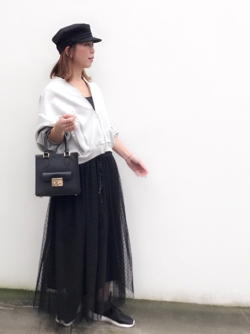 Today’s Outfit モノトーン ボリューム袖スウェットブルゾン×チュールロングスカート 大人カジュアル コーデ 2018.9.28