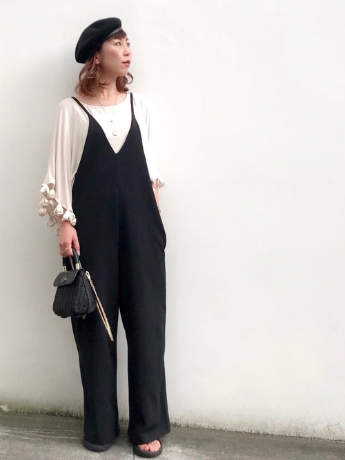 Today’s Outfit サロペット 定番 モノトーン ゆったり シンプル 大人カジュアル コーデ 2019.7.6