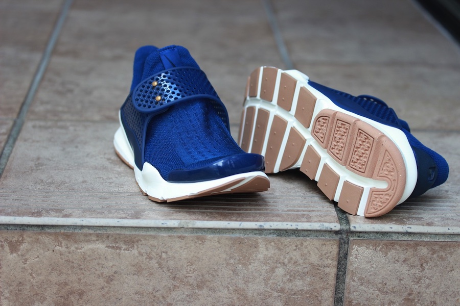 NIKE WMNS SOCK DART ナイキ ソック ダートコースタルブルー ガムソール レディース スニーカー