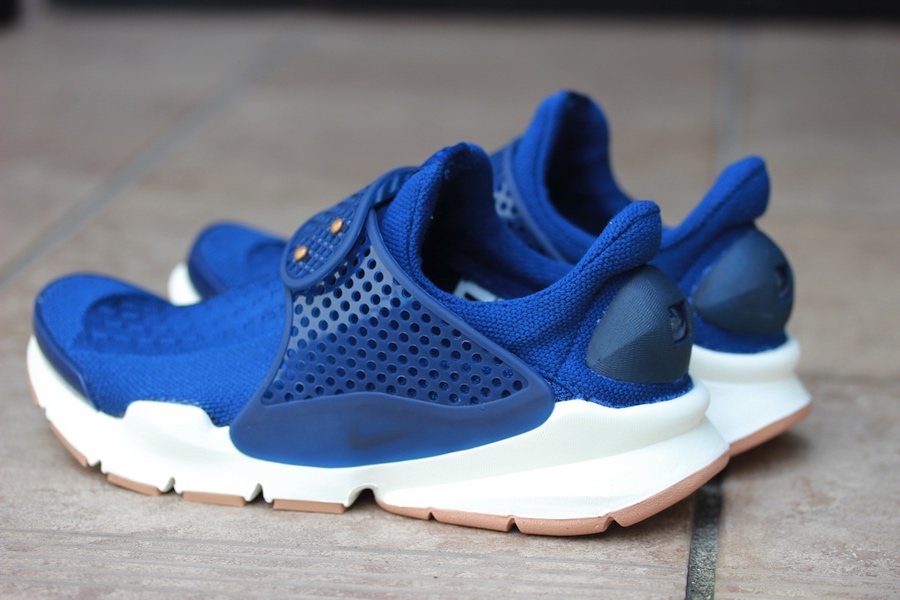 NIKE WMNS SOCK DART ナイキ ソック ダートコースタルブルー ガムソール レディース スニーカー