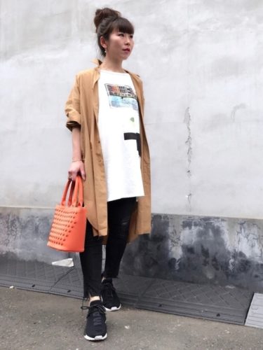 ZARA ビッグシルエットシャツを羽織に ゆるっとTシャツ ラフな 大人カジュアル コ ーデ